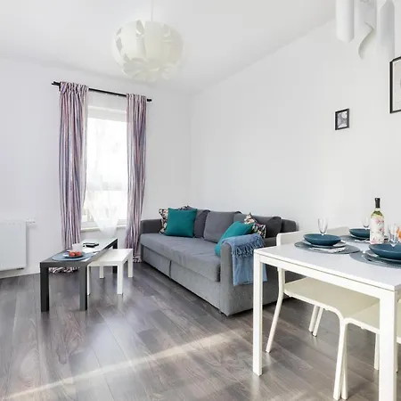 Deluxe Sucha By Renters 아파트