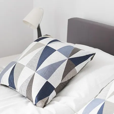 Deluxe Sucha By Renters 아파트
