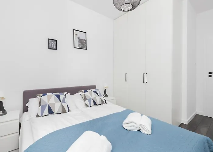 Deluxe Sucha By Renters غدانسك