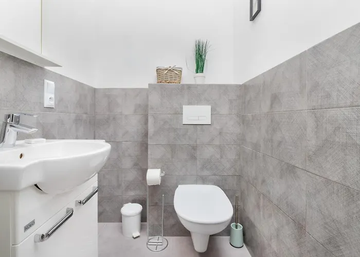 Deluxe Sucha By Renters شقة غدانسك