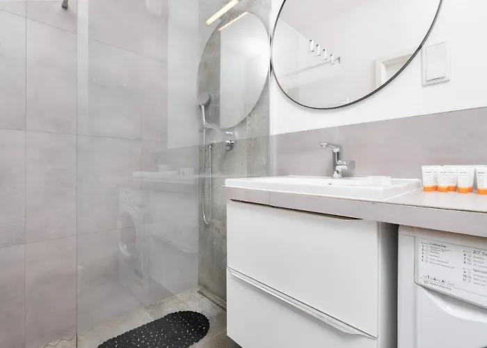 Deluxe Sucha By Renters شقة *