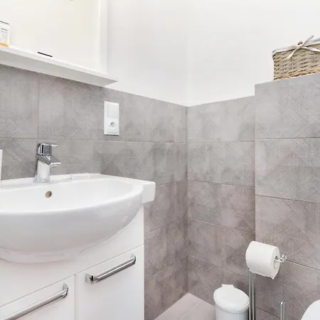 Deluxe Sucha By Renters Apartamento *