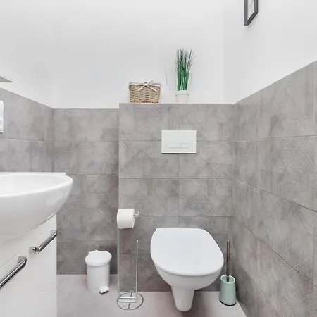 Deluxe Sucha By Renters Apartment Gdansk